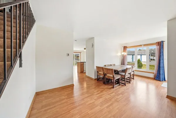$590,000 | 659 Terry Court, Roselle, IL 60172