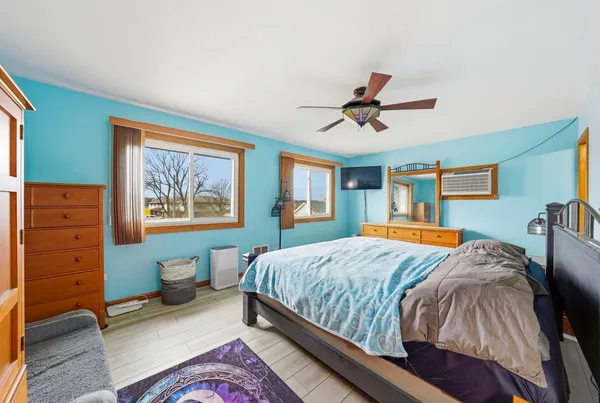 $590,000 | 659 Terry Court, Roselle, IL 60172