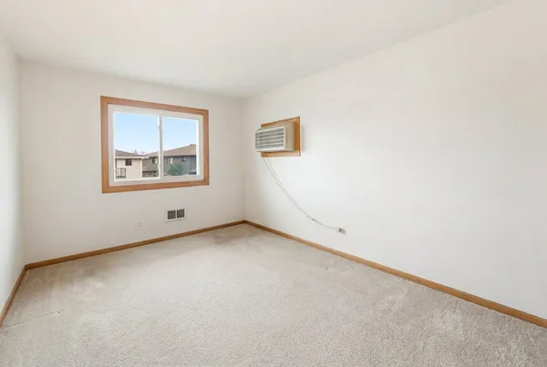 $590,000 | 659 Terry Court, Roselle, IL 60172