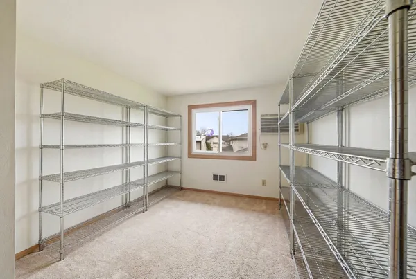 $590,000 | 659 Terry Court, Roselle, IL 60172