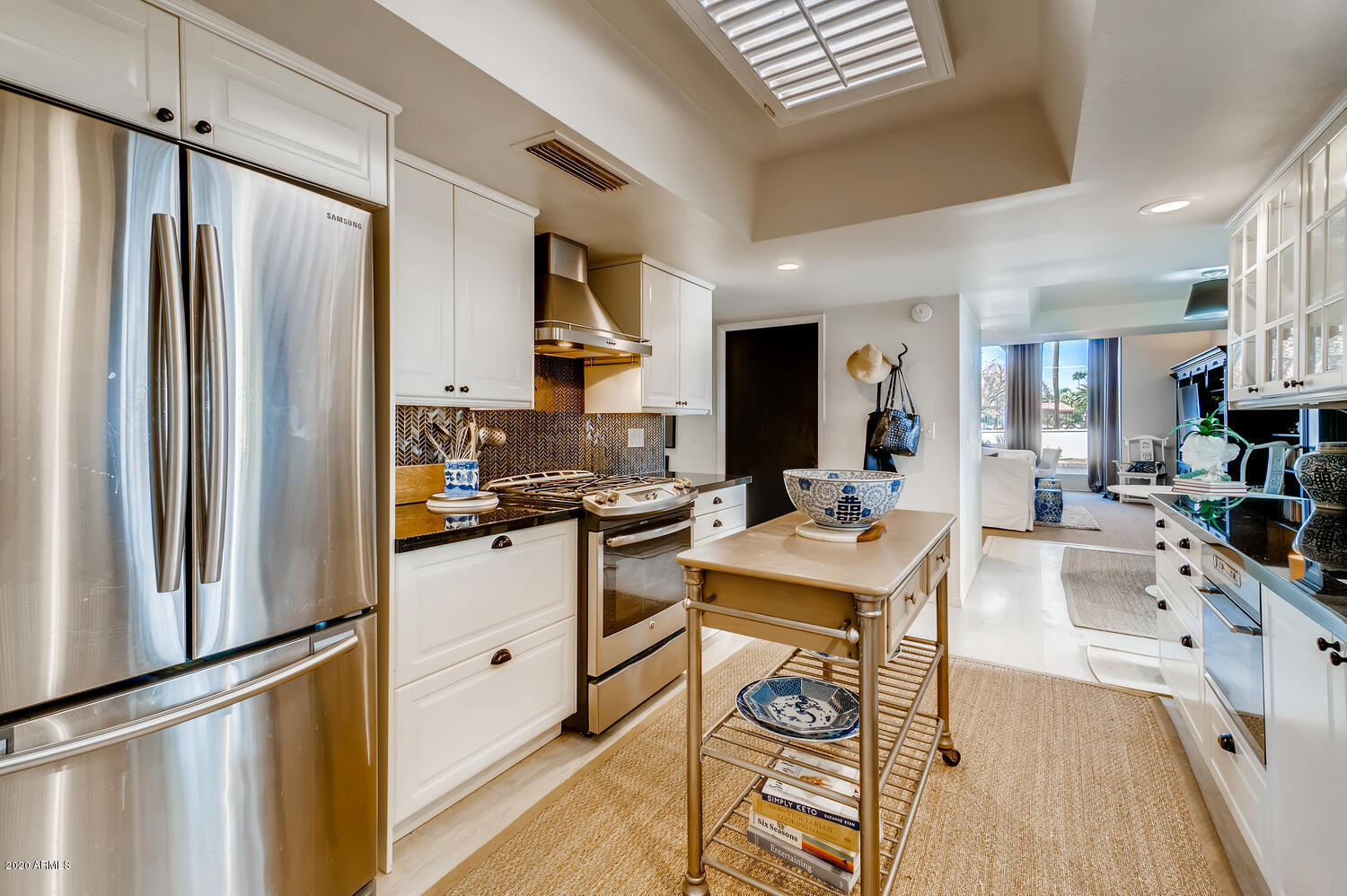 49 East Boca Raton Road Phoenix, AZ 85022 - Photo 15 of 44 49 E Boca Raton Phoenix AZ-large-013-016