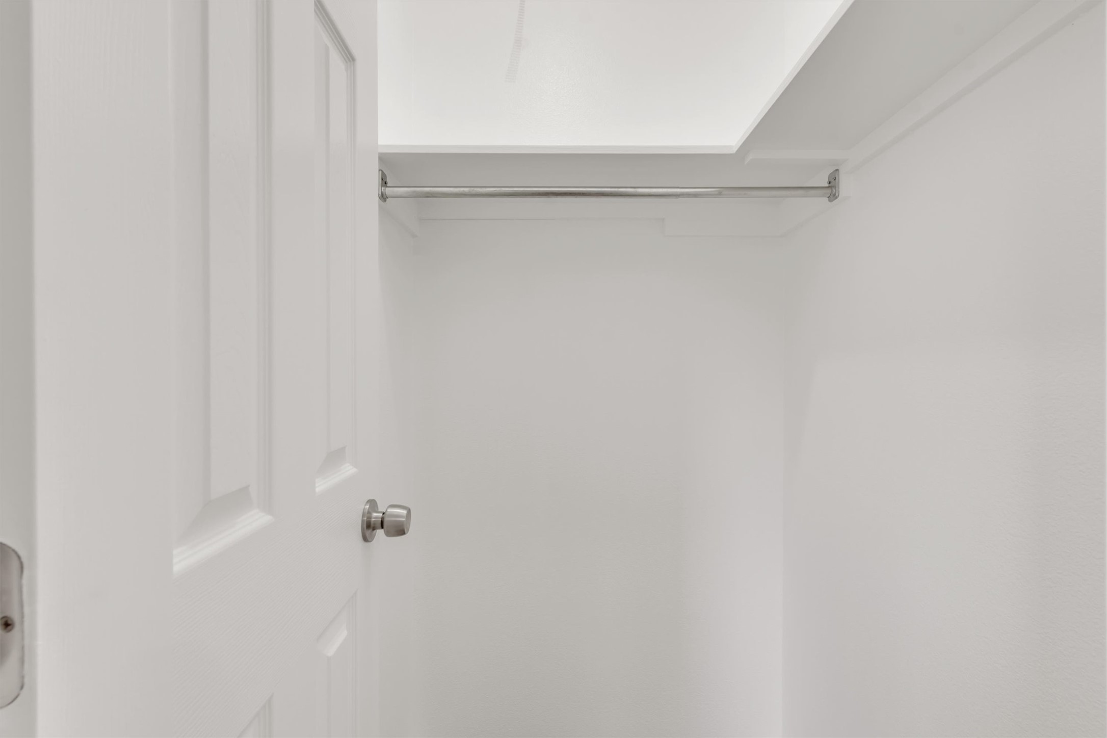 720 Decker Prairie Drive Austin, TX 78748 - Photo 18 of 21 View of walk in closet