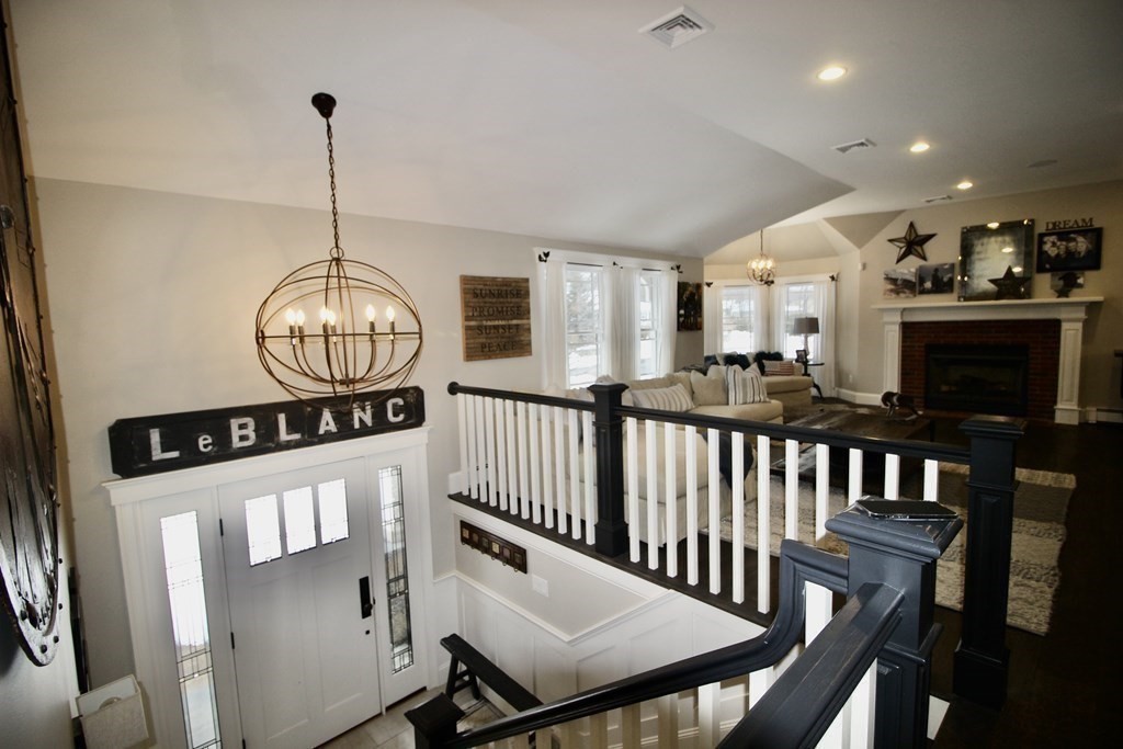 36 Juniper Hill Road Waltham, MA 02452 - Photo 13 of 41 Gallery Image 13