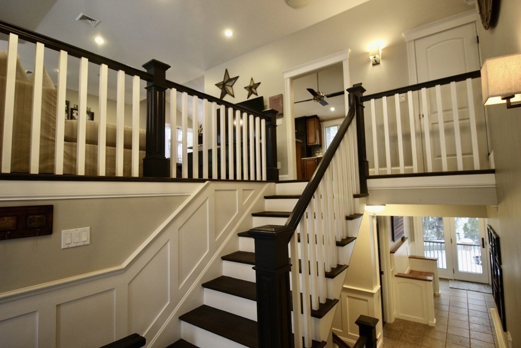 36 Juniper Hill Road Waltham, MA 02452 - Photo 14 of 41 Gallery Image 14