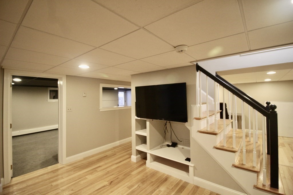 36 Juniper Hill Road Waltham, MA 02452 - Photo 26 of 41 Gallery Image 26