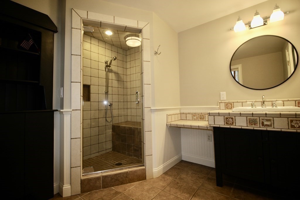 36 Juniper Hill Road Waltham, MA 02452 - Photo 35 of 41 Gallery Image 35
