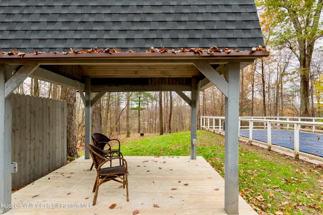 a view of outdoor space
