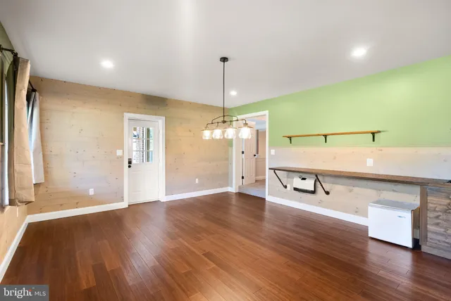 $1,785,000 | 16720 Sommertime Lane, Paeonian Springs, VA 20129