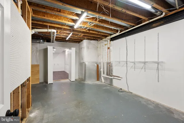 $1,785,000 | 16720 Sommertime Lane, Paeonian Springs, VA 20129