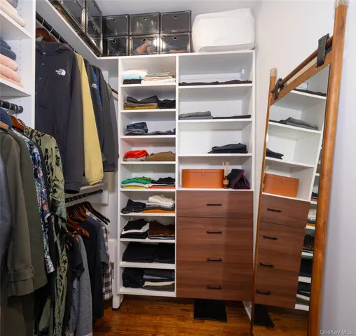 $325,000 | 2 Park Lane, Unit 5E, Mount Vernon, NY 10552