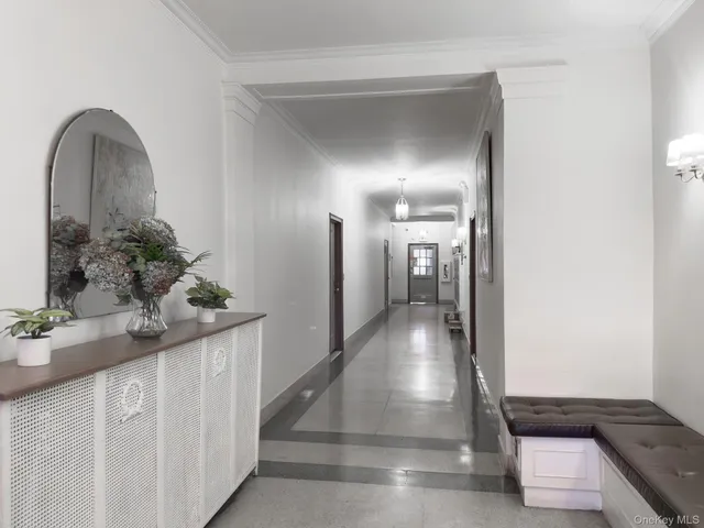 $325,000 | 2 Park Lane, Unit 5E, Mount Vernon, NY 10552