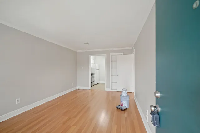 $1,200 | 845 Augusta Drive, Unit 48, Houston, TX 77057