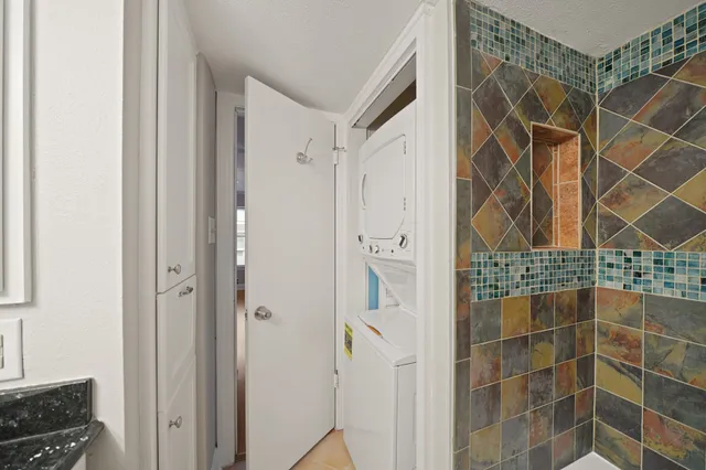 $1,200 | 845 Augusta Drive, Unit 48, Houston, TX 77057