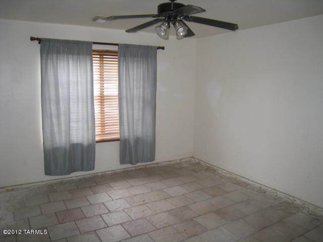 7659 South Meadow Spring Way Tucson, AZ 85747 - Photo 11 of 13