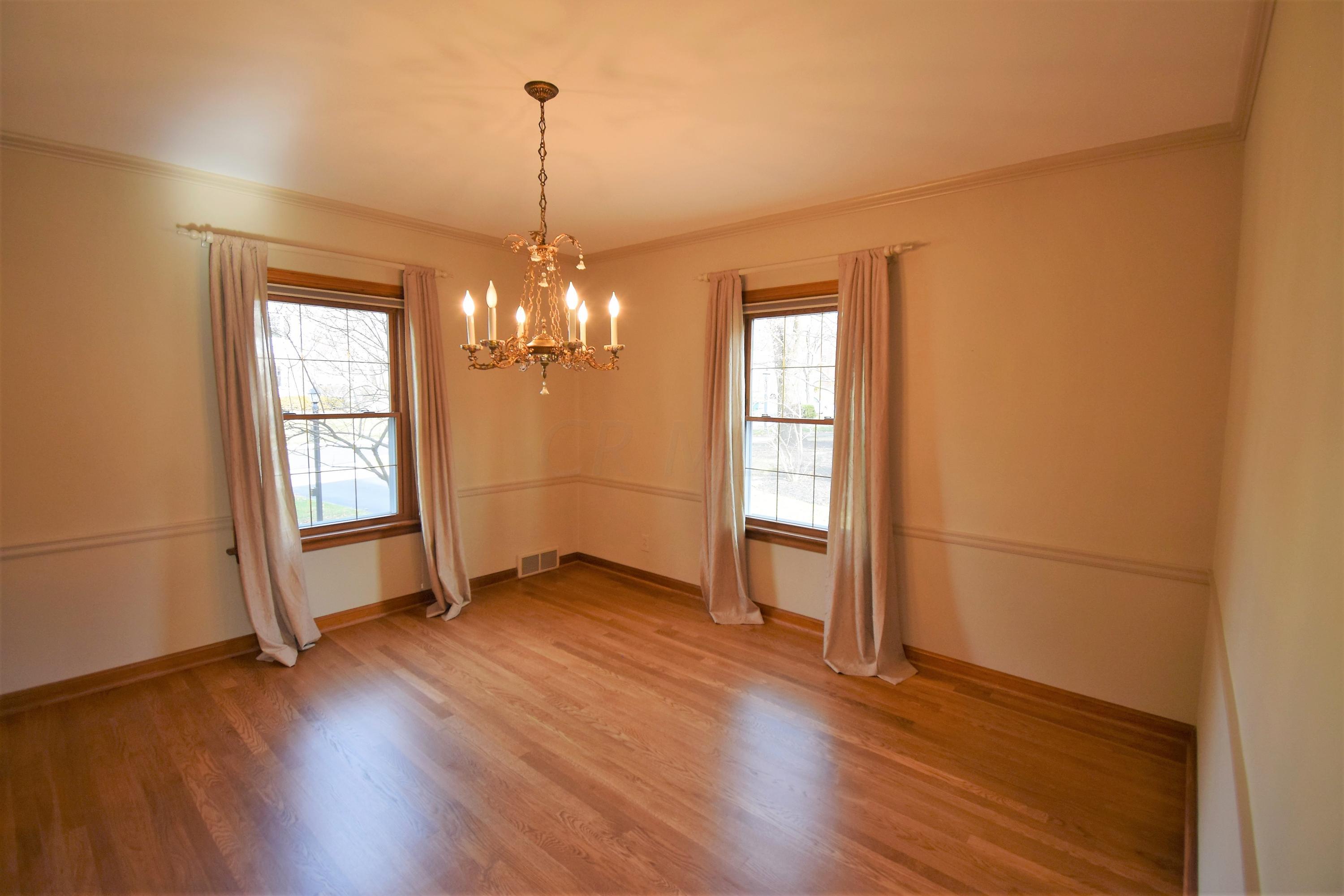 303 Fallis Road Columbus, OH 43214 - Photo 8 of 31 Gallery Image 8