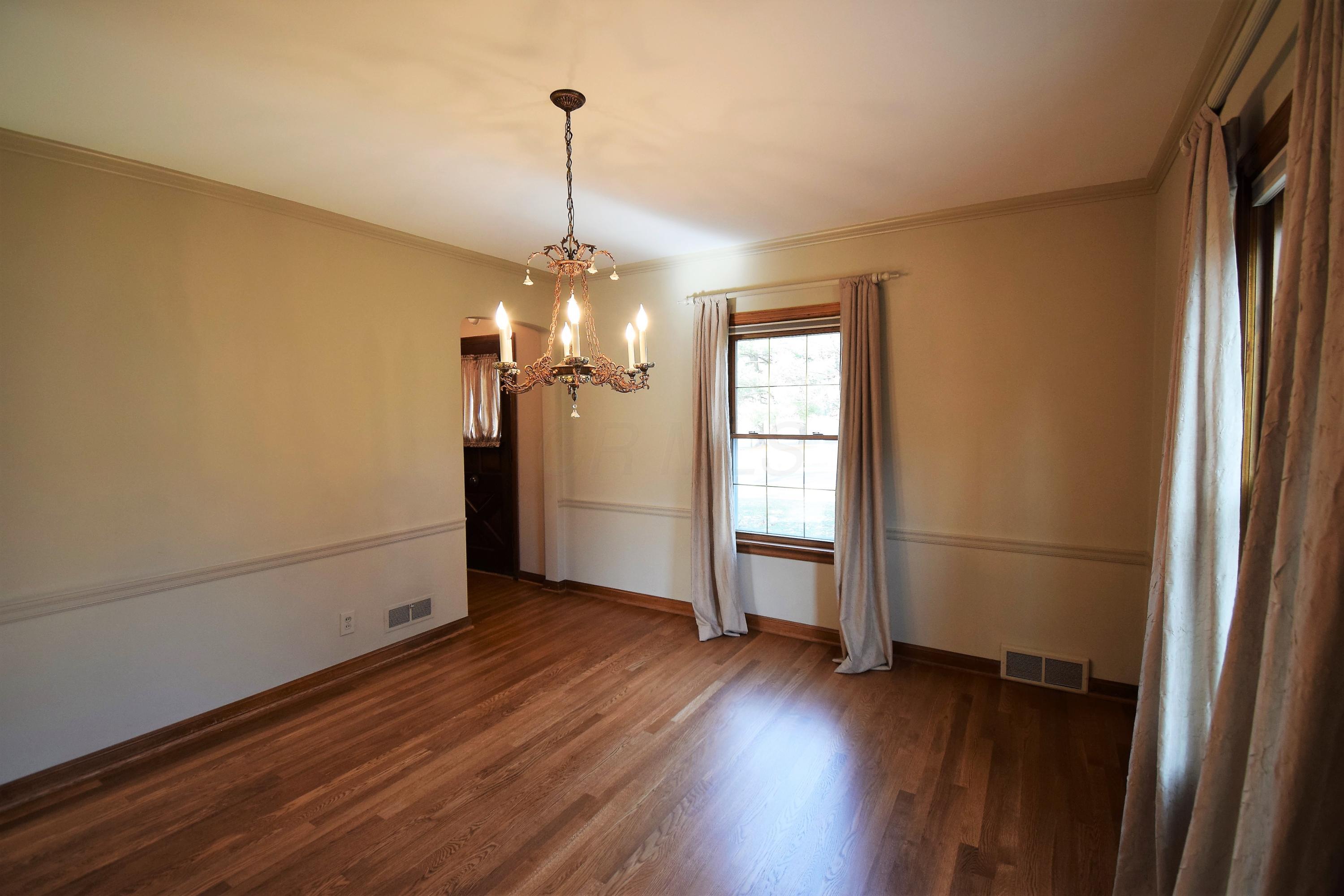 303 Fallis Road Columbus, OH 43214 - Photo 9 of 31 Gallery Image 9