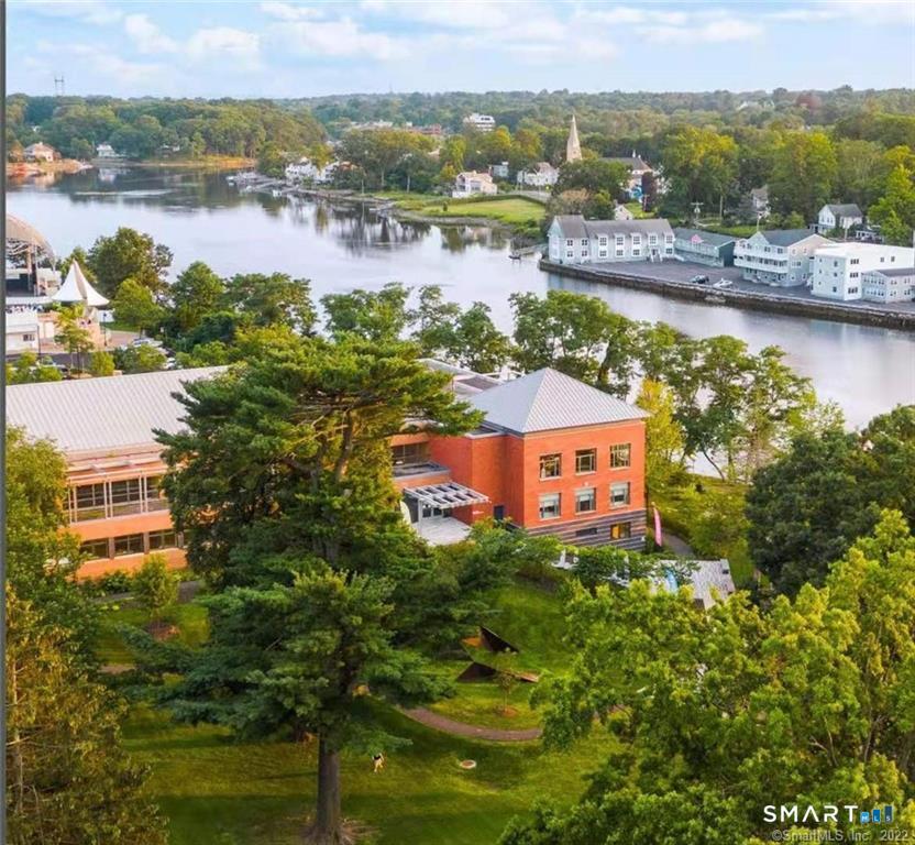 5 Sunrise Road, Unit 5 Westport, CT 06880 - Photo 5 of 33 Gallery Image 5