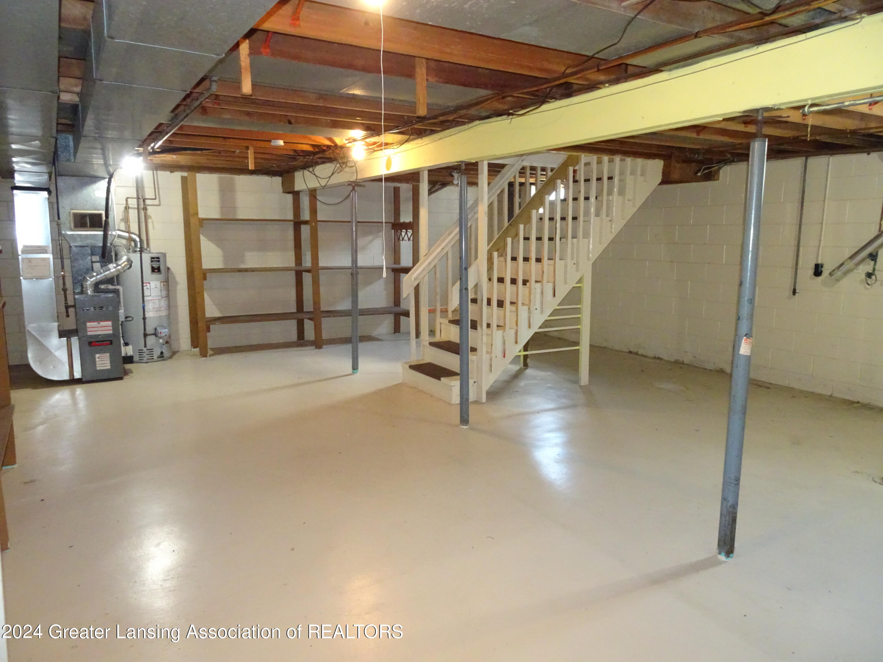 1204 Snyder Road East Lansing, MI 48823 - Photo 6 of 11 DSC04279