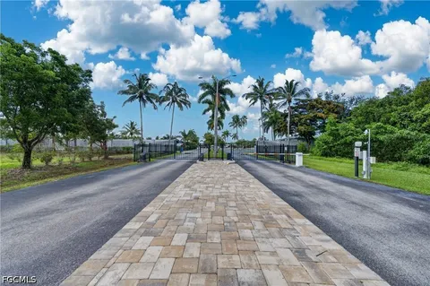 $169,000 | 930 High Tide Lane, Fort Myers Beach, FL 33931