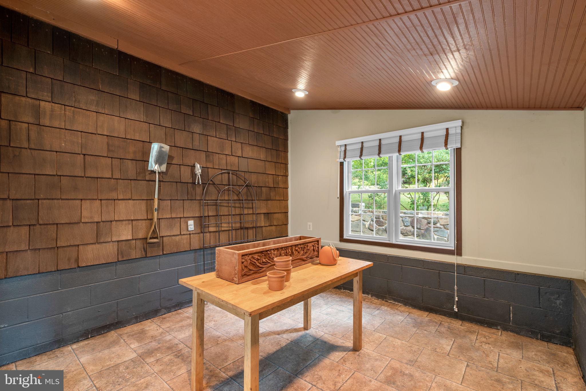1703 Frederick Road Baltimore, MD 21228 - Photo 58 of 71 ...Studio, storage, office, potting shed, gym