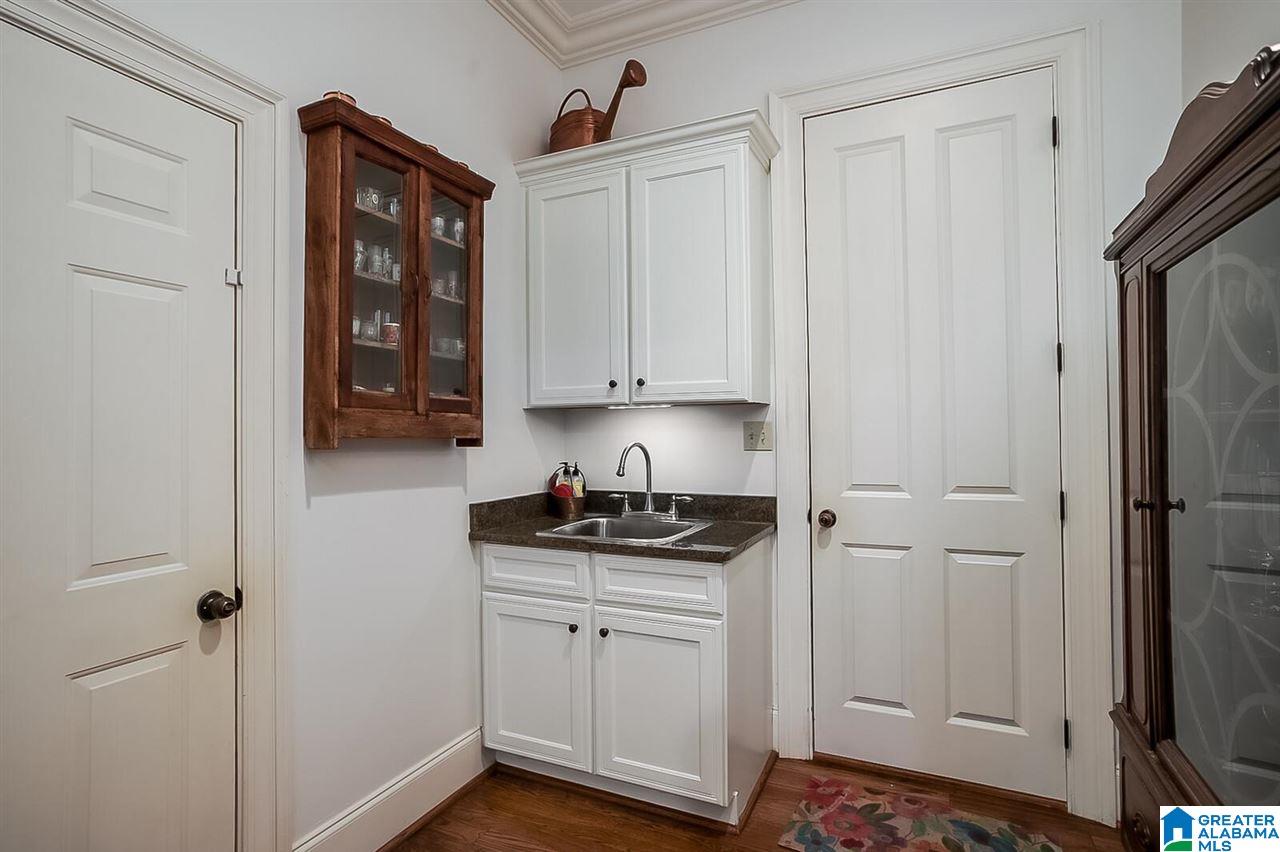 647 Rumson Road Birmingham, AL 35209 - Photo 16 of 37