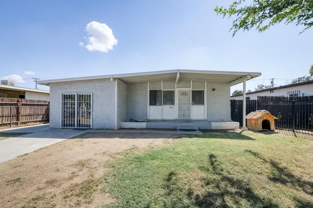 $285,000 | 119 West Eden Avenue, Fresno, CA 93706