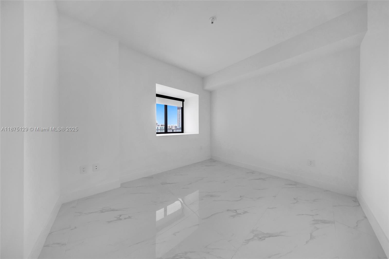 700 Northeast 24th Street, Unit 1706 Miami, FL 33137 - Photo 36 of 95 an empty room with a empty space