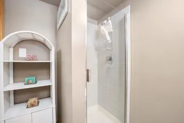 $484,444 | 4551 West Foster Avenue, Chicago, IL 60630