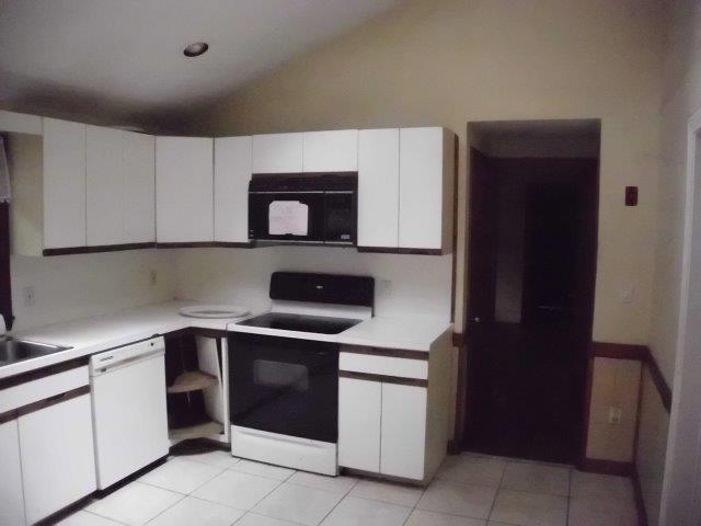1225 Shootflying Hill Road Centerville, MA 02632 - Photo 4 of 16 DSCI4270