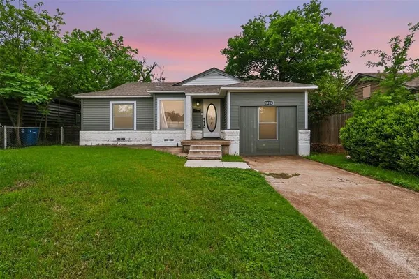 $2,200 | 1918 Melbourne Avenue, Dallas, TX 75224