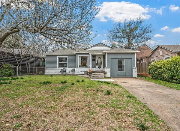 $2,200 | 1918 Melbourne Avenue, Dallas, TX 75224