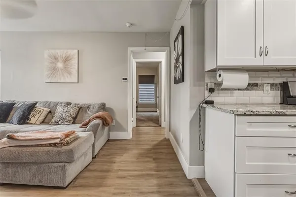 $2,200 | 1918 Melbourne Avenue, Dallas, TX 75224