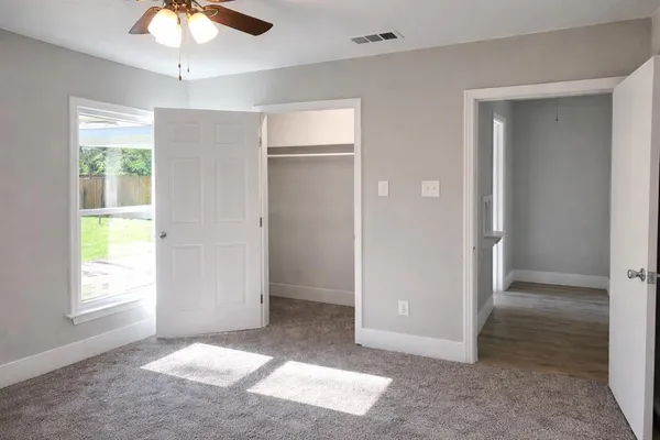 $2,200 | 1918 Melbourne Avenue, Dallas, TX 75224