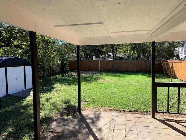 $2,200 | 1918 Melbourne Avenue, Dallas, TX 75224