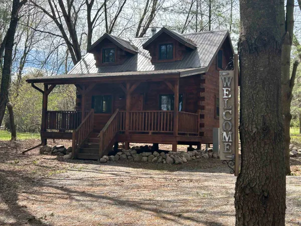 $190,000 | E1881 Lake Shore Drive, Iola, WI 54945