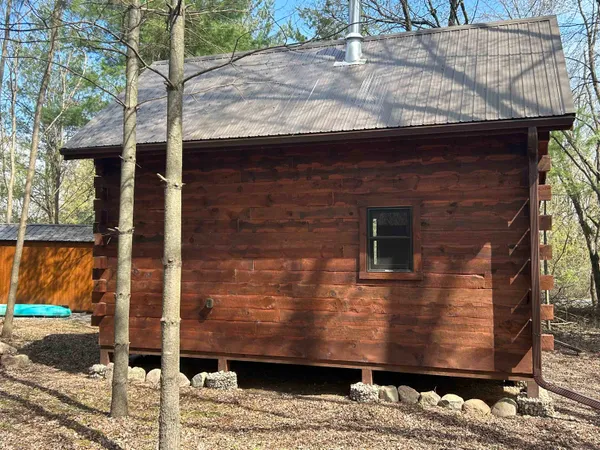 $190,000 | E1881 Lake Shore Drive, Iola, WI 54945