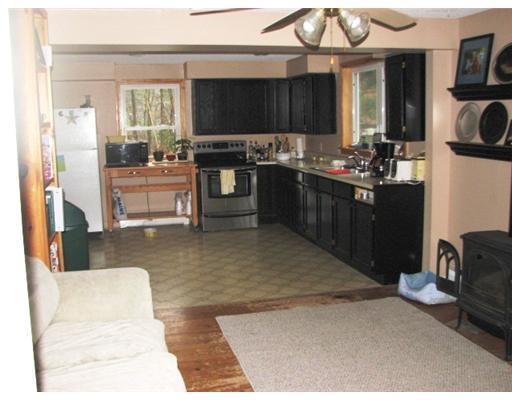 409 County Road Turner, ME 04282 - Photo 4 of 16 Kitchen.
