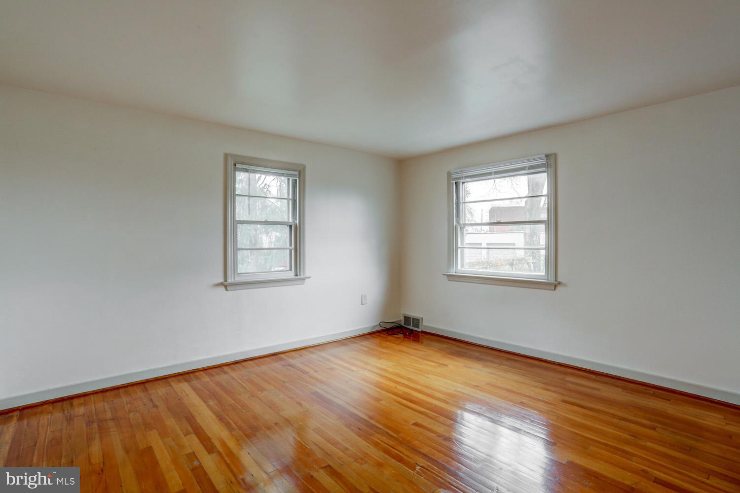 185 Charles Road Lancaster, PA 17603 - Photo 18 of 28 Gallery Image 18