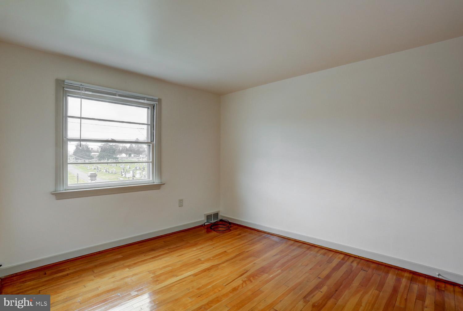 185 Charles Road Lancaster, PA 17603 - Photo 20 of 28 Gallery Image 20