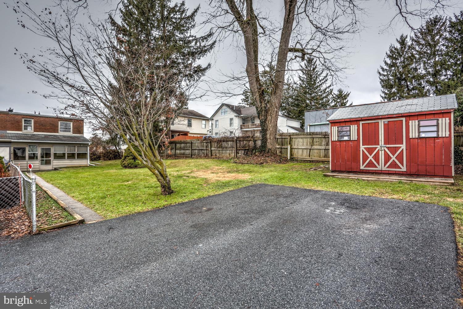 185 Charles Road Lancaster, PA 17603 - Photo 3 of 28 Gallery Image 3