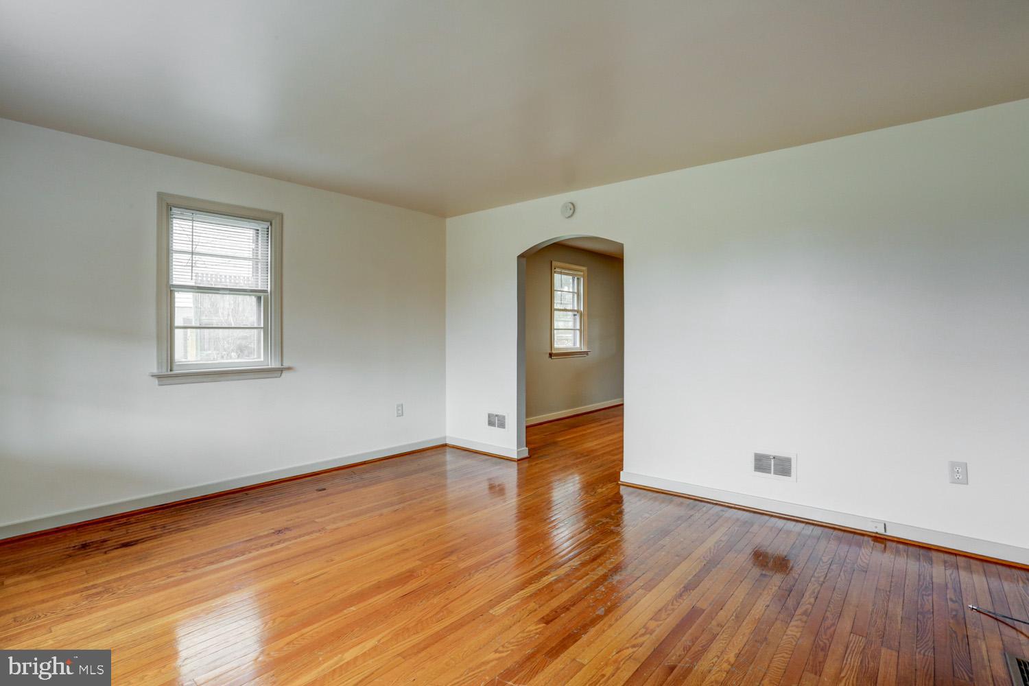 185 Charles Road Lancaster, PA 17603 - Photo 5 of 28 Gallery Image 5