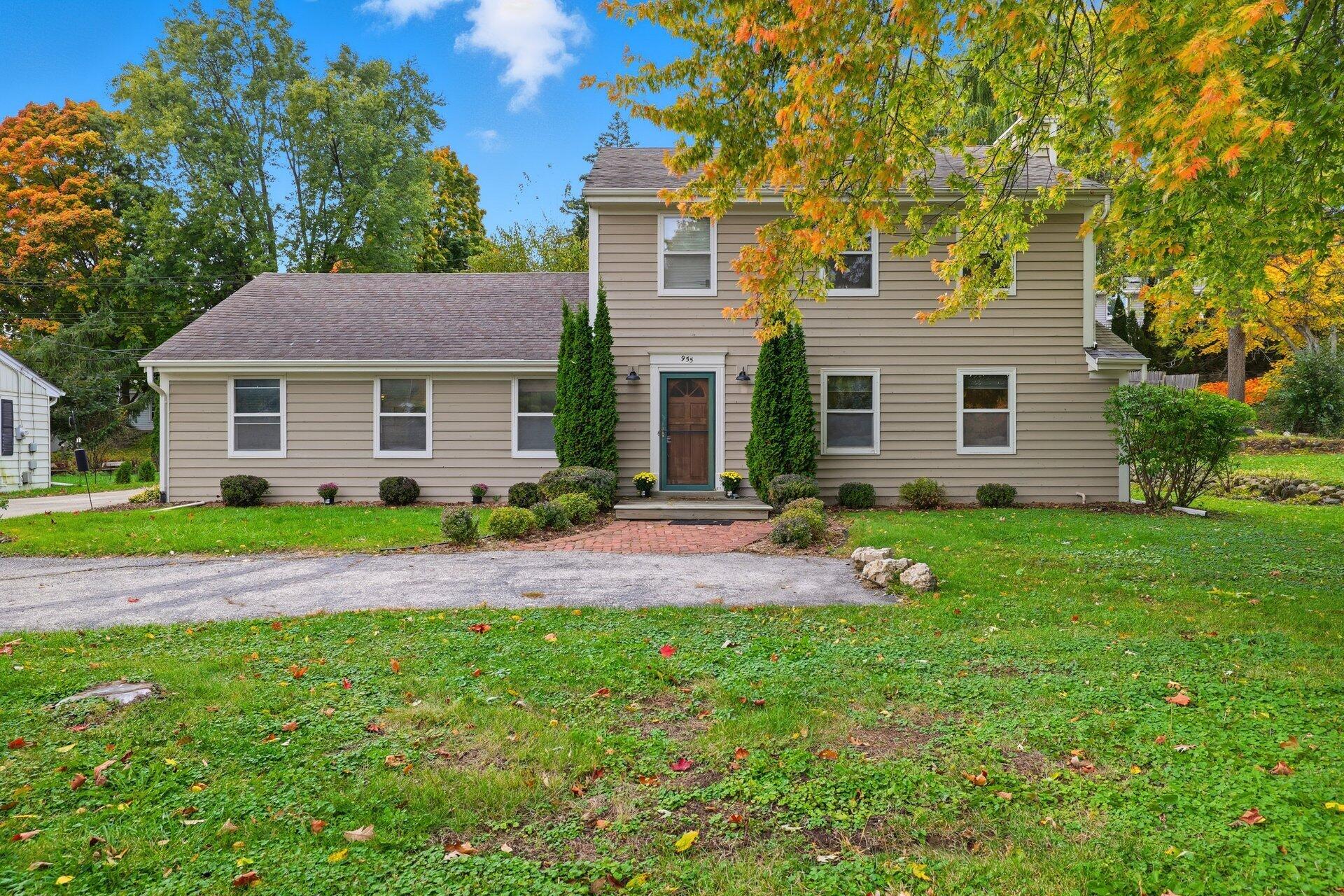 955 South Calhoun Road Brookfield, WI 53045 - Photo 1 of 1 Front