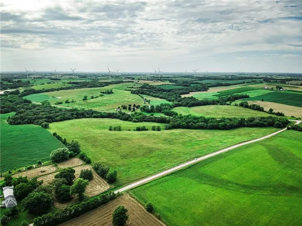 $319,000 | Jj Highway, Hopkins, MO 64461