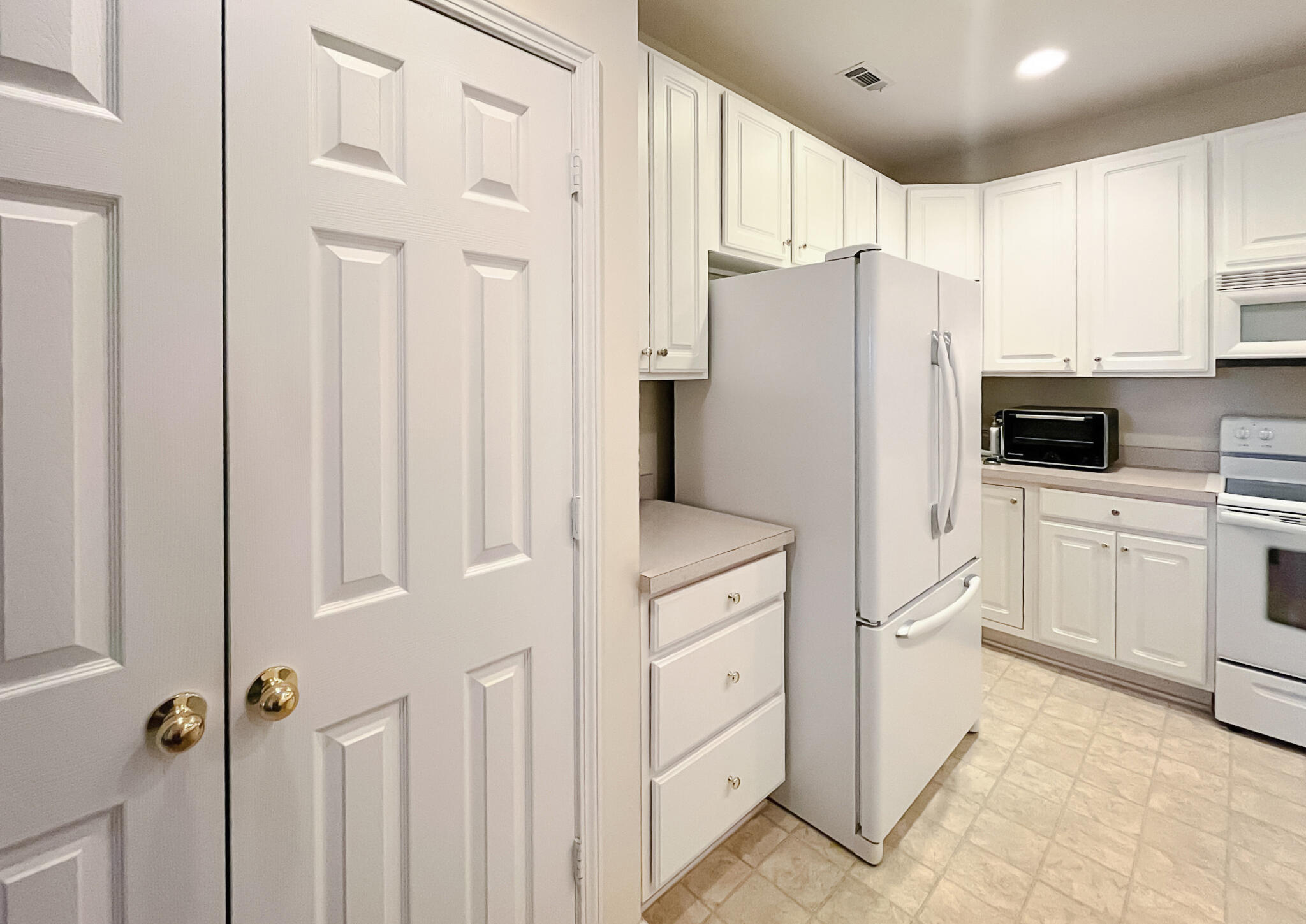 3104 Mariners Way Moncks Corner, SC 29461 - Photo 5 of 21 6 (3)