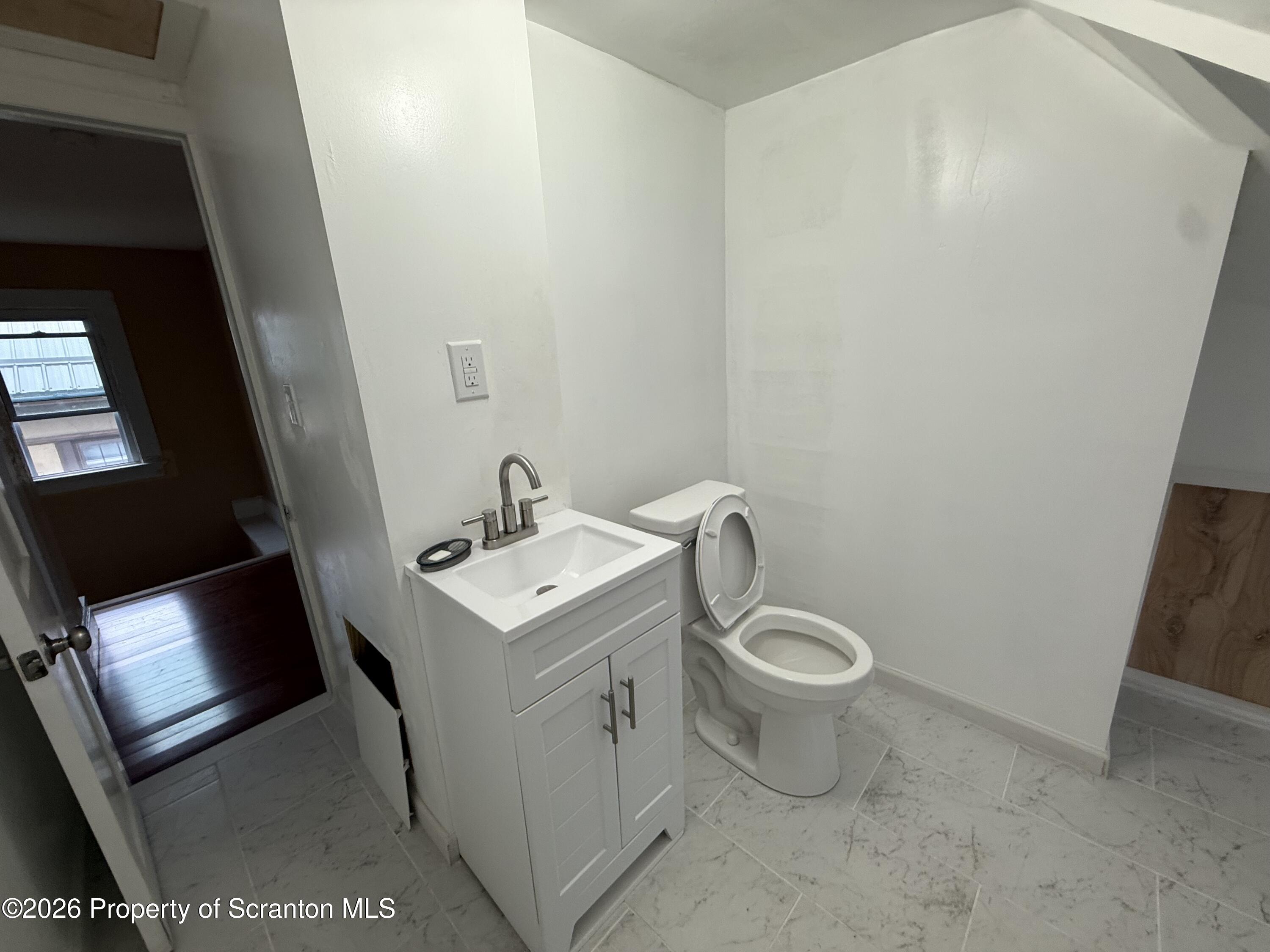 1008 Fisk Street, Unit 1 Scranton, PA 18509 - Photo 25 of 27 Half Bath