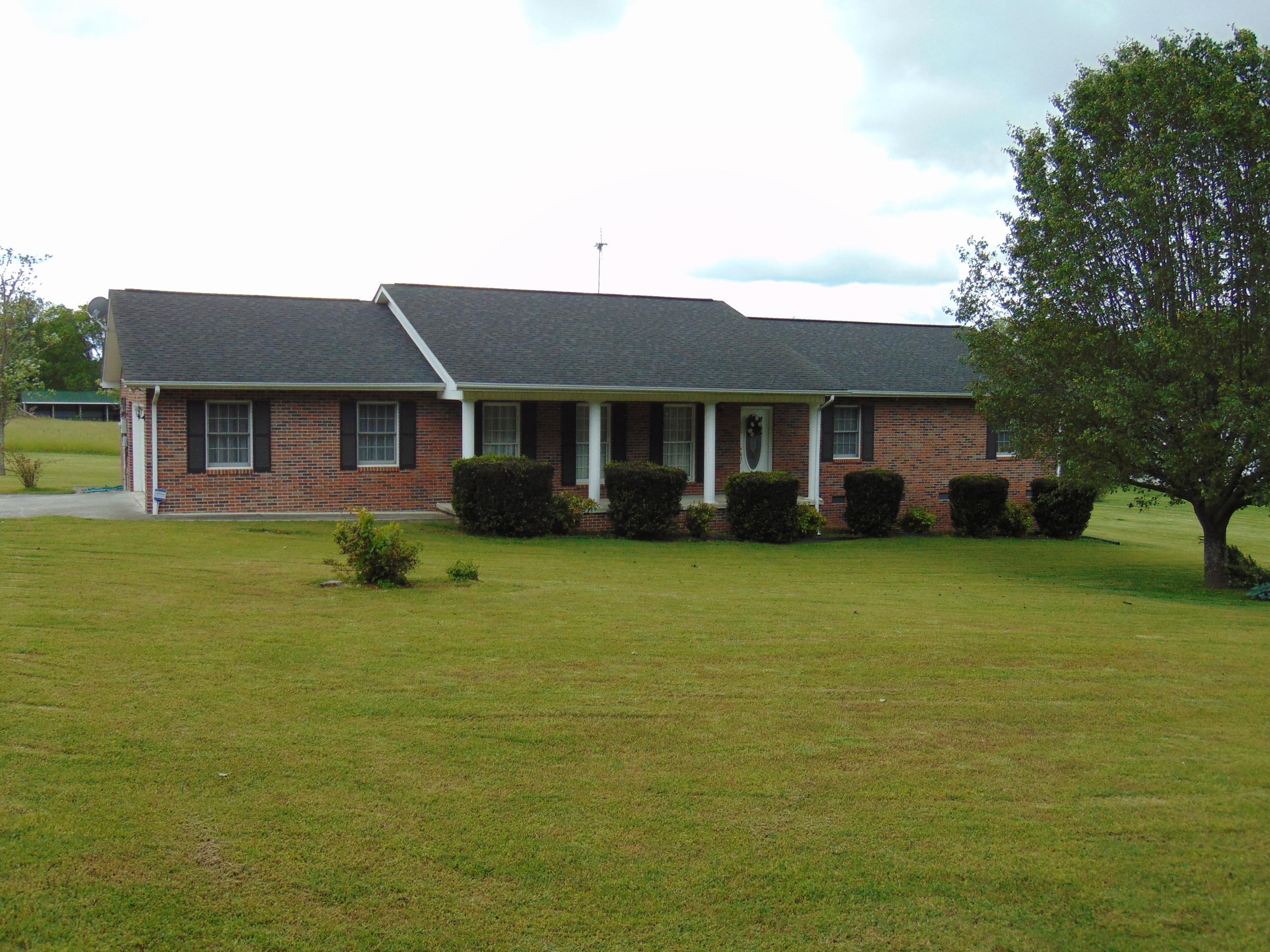 748 Bethel Road Clinton, TN 37716 - Photo 1 of 40 DSC03144
