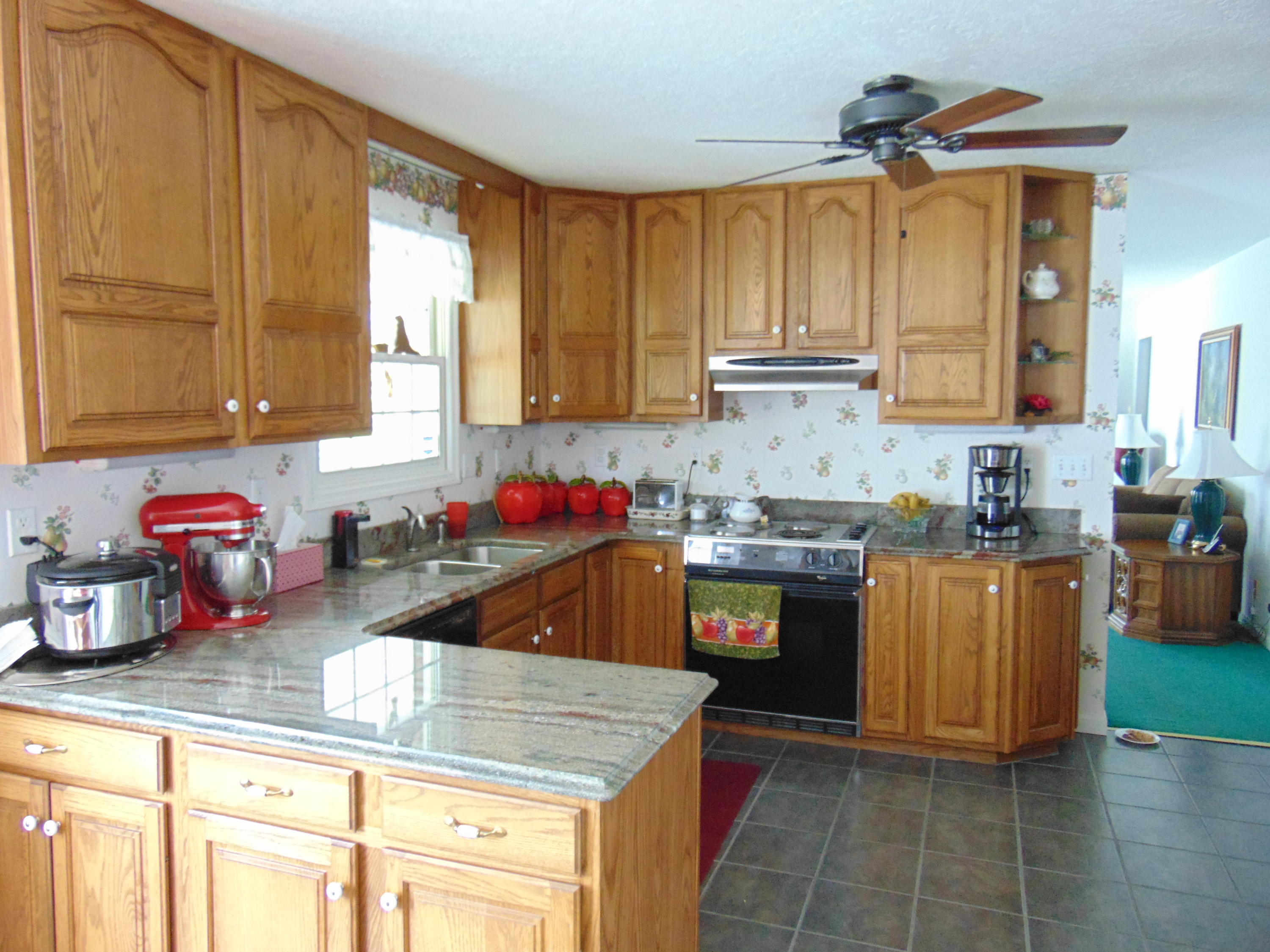 748 Bethel Road Clinton, TN 37716 - Photo 8 of 40 DSC03154