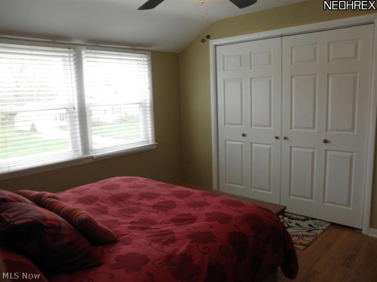 1547 Edgefield Road Lyndhurst, OH 44124 - Photo 9 of 13