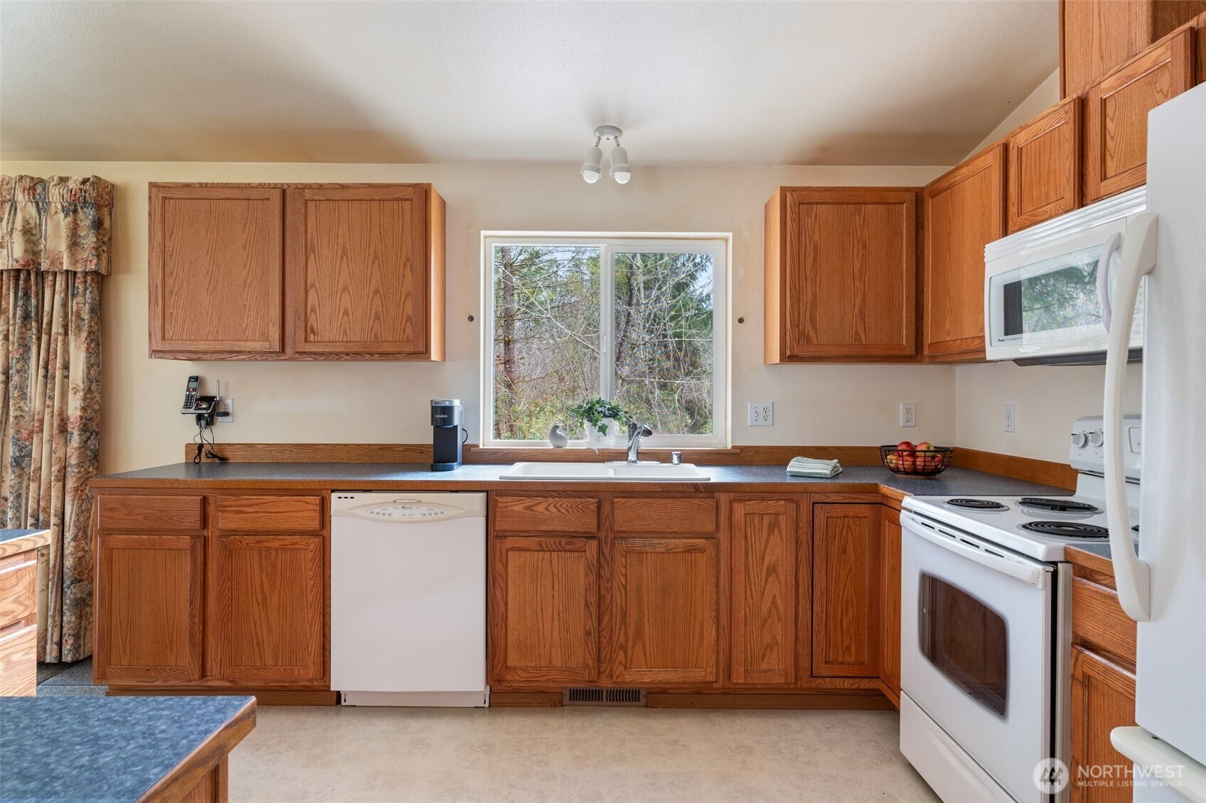 891 Logan Hill Road Chehalis, WA 98532 - Photo 9 of 28 Gallery Image 9