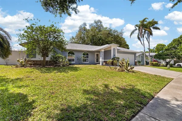 $689,000 | 1668 Allens Ridge Drive North, Palm Harbor, FL 34683